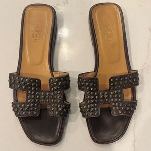 Hermes Oran Brown Leather Flat Slides Sandals  w/ Bronze Geometric Stud Detail
